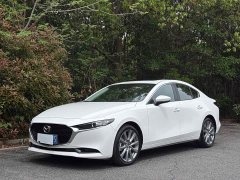 Audi Mazda3 Angkesela 2023 2.0L Automatic Premium Edition - фото 1