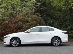 Audi Mazda3 Angkesela 2023 2.0L Automatic Premium Edition - фото 3