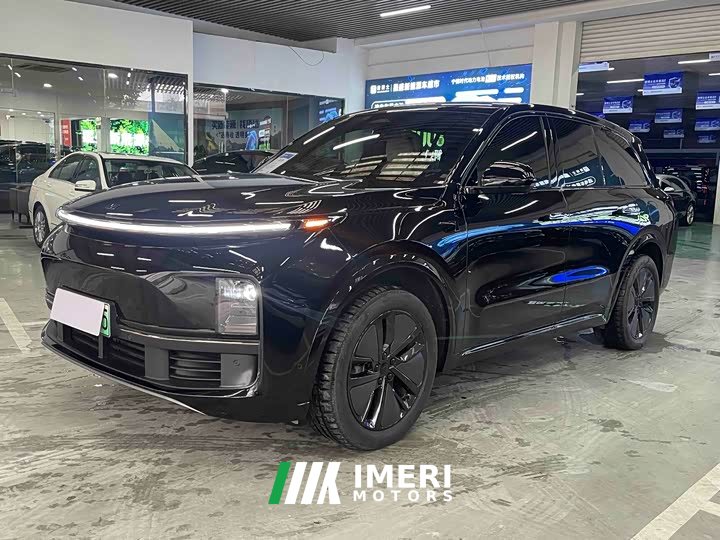 Li Auto L8 Pro - автомобиль из Китая