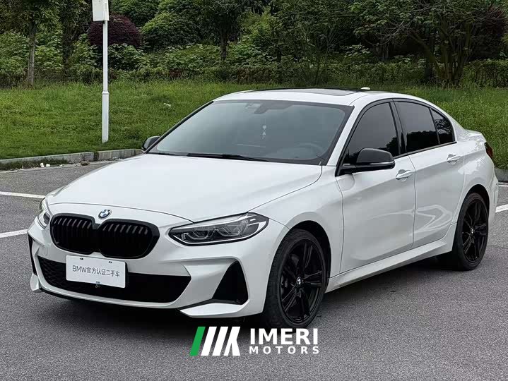 BMW 1 Series 125i M Sports Night Edition - автомобиль из Китая