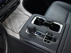 Lexus LM 2025 350h seven-seat elegant version - фото 12