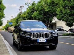 BMW X6 xDrive40i Deluxe Version M - фото 3