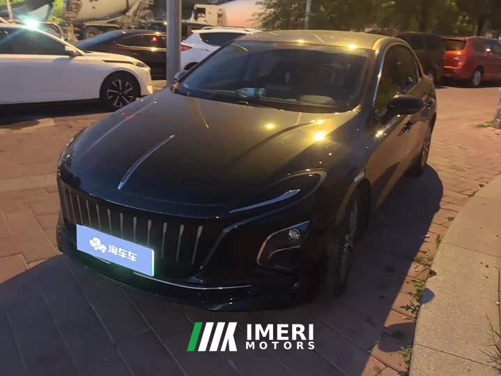 FAW E-QM5 431km Edition - автомобиль из Китая