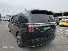 Zeekr 009 EditionAWD 108kWh - фото 14