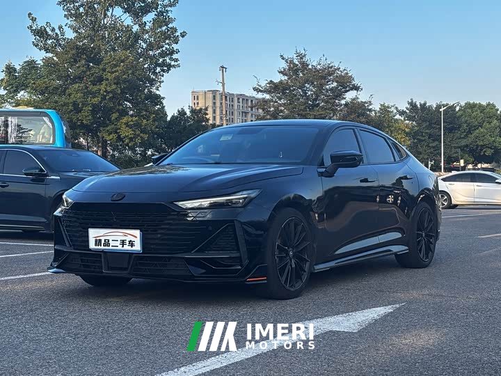 Changan UNI-V 1.5T Edition - автомобиль из Китая