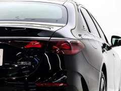 Mercedes-Benz E-Class E 300 L Fashionable and Sporty - фото 11