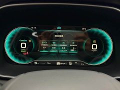 SAIC RX5 ePLUS Luxury Edition - фото 15