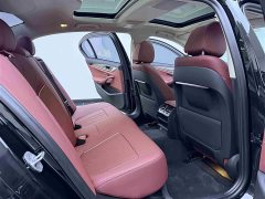 BMW 5 Series 530Li Leading Luxury Package - фото 11