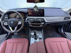 BMW 5 Series 530Li Leading Luxury Package - фото 12
