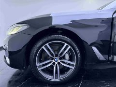 BMW 5 Series 530Li Leading Luxury Package - фото 18