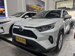 Toyota RAV4 2.0L CVT2WD Edition - фото 1