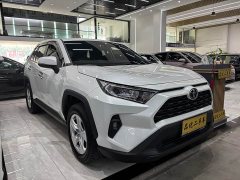 Toyota RAV4 2.0L CVT2WD Edition - фото 3