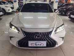 Lexus ES 200 Edition - фото 3