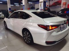 Lexus ES 200 Edition - фото 5