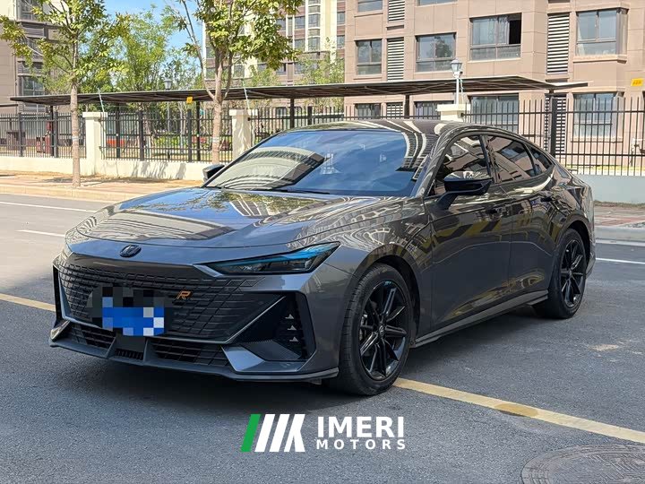 Changan UNI-V 1.5T Premium Version - автомобиль из Китая