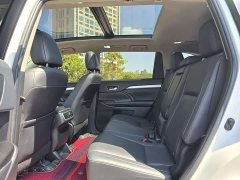 Toyota Highlander 2.0T four-wheel drive luxury version 7 seats - фото 6