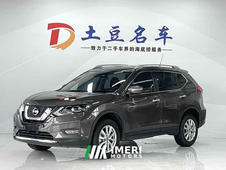 Nissan X-Trail Classic 2.0L 2WD Intelligent Link Premium Edition - автомобиль из Китая