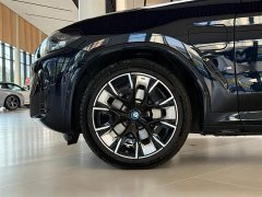 BMW iX3 Version - фото 10
