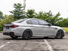 BMW M5 - фото 3