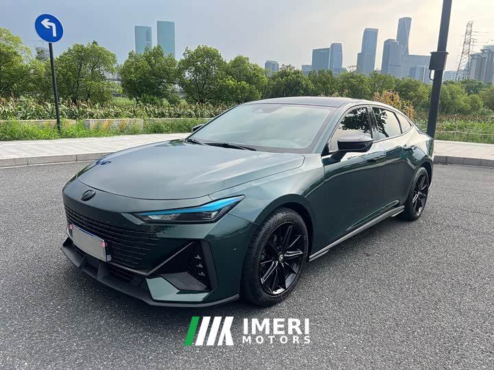 Changan UNI-V 1.5T Version - автомобиль из Китая
