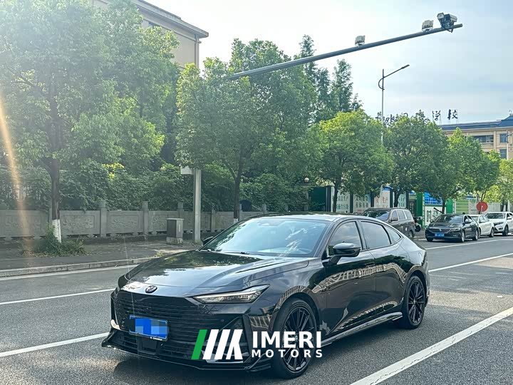 Changan UNI-V 1.5T Edition - автомобиль из Китая