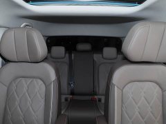 Volkswagen 380TSI Premium Edition - фото 10