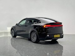 Tesla Model Y L Long Range Edition - фото 4