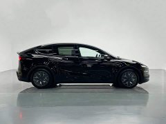 Tesla Model Y L Long Range Edition - фото 7