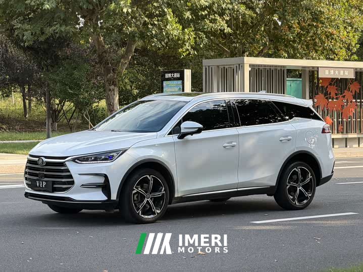 BYD DM-i 112KM Premium Version - автомобиль из Китая
