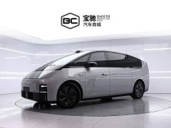 Li Auto MEGA Ultra - фото 1