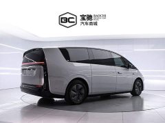 Li Auto MEGA Ultra - фото 3