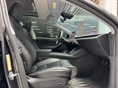 Tesla Model Y Long Range Edition - фото 17