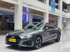Audi A4L 40 TFSI Luxury Version - фото 1