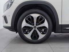 Mercedes-Benz GLB 200 Fashion Version - фото 17