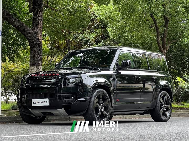 Land Rover 110 5.0T V8 - автомобиль из Китая