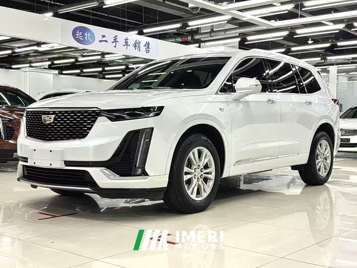 Cadillac XT6 28T seven-seat four-wheel drive stylish