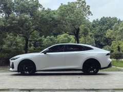 Changan UNI-V 1.5T Premium Version - фото 12