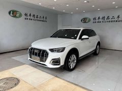 Audi Q5L 40 TFSI Luxury Version - фото 1