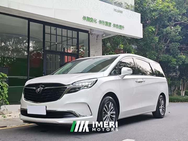 Buick GL8 ES Lu Zun 653T Exclusive Type - автомобиль из Китая