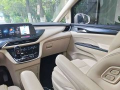 Buick GL8 ES Lu Zun 653T Exclusive Type - фото 16