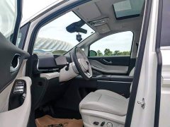 Voyah PHEV AWDPremium Edition - фото 4