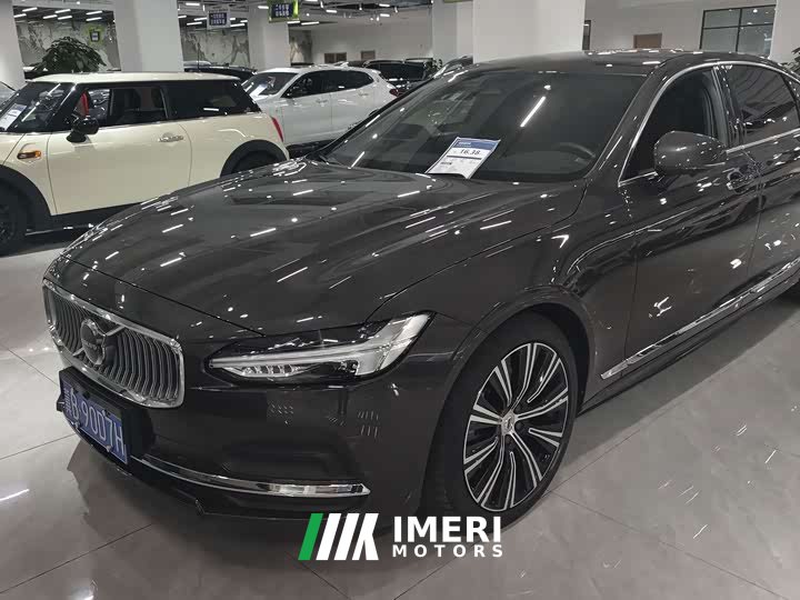 Volvo S90 B5 Luxury Edition - автомобиль из Китая