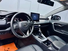 Toyota RAV4 2.0L CVT 2WD Fashion Plus Edition - фото 8