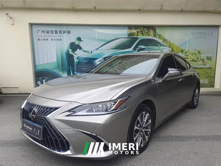 Lexus ES 200 Edition - автомобиль из Китая