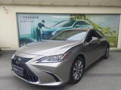 Lexus ES 200 Edition - фото 1