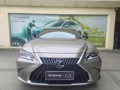 Lexus ES 200 Edition - фото 2