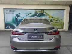 Lexus ES 200 Edition - фото 3