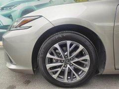 Lexus ES 200 Edition - фото 4