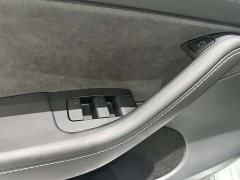Tesla Model Y Edition - фото 7