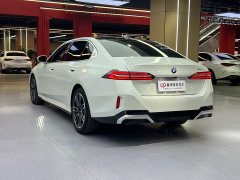 BMW 5 530Li Version M - фото 17